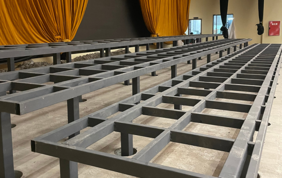 臺(tái)下機(jī)械